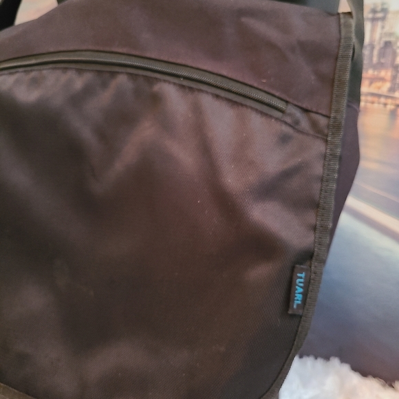 TUARI Bag - Picture 4 of 16